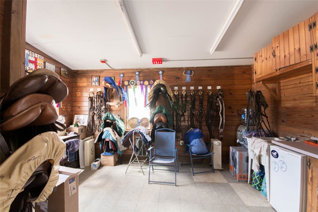 3622 Main Road Tiverton, RI 02878 - Photo 10 of 50