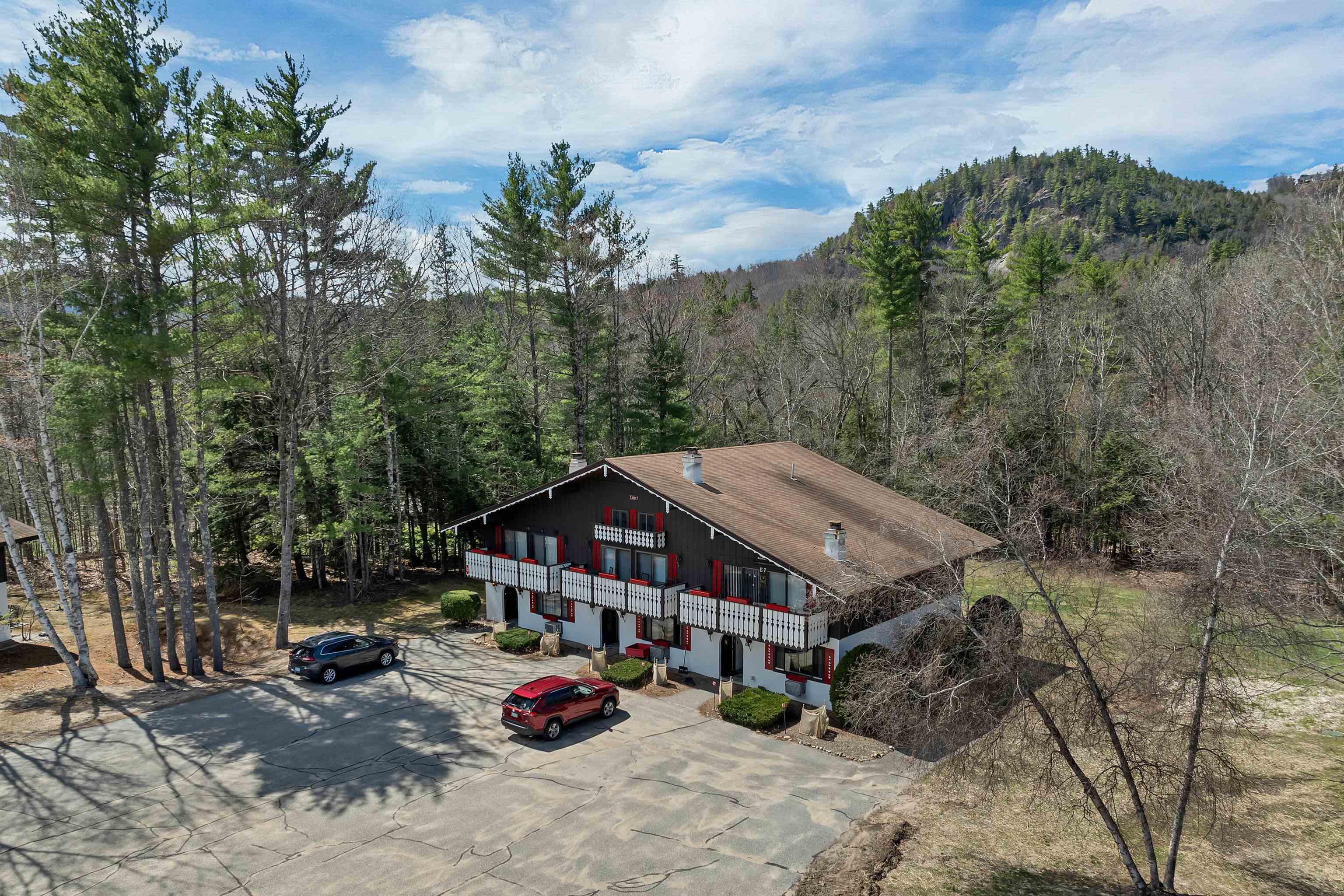 48 Linderhof Golf Course Road, Unit 1 Bartlett, NH 03838 - Photo 3 of 33