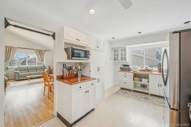 $739,000 | 7 Seneca Drive, Commack, NY 11725