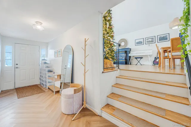 $739,000 | 7 Seneca Drive, Commack, NY 11725