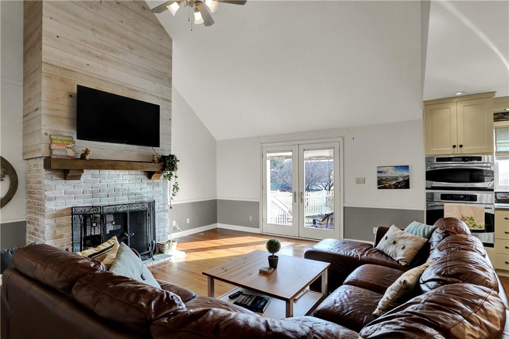 2575 Jonesville Road Columbus, IN 47201 - Photo 13 of 59 Gallery Image 13