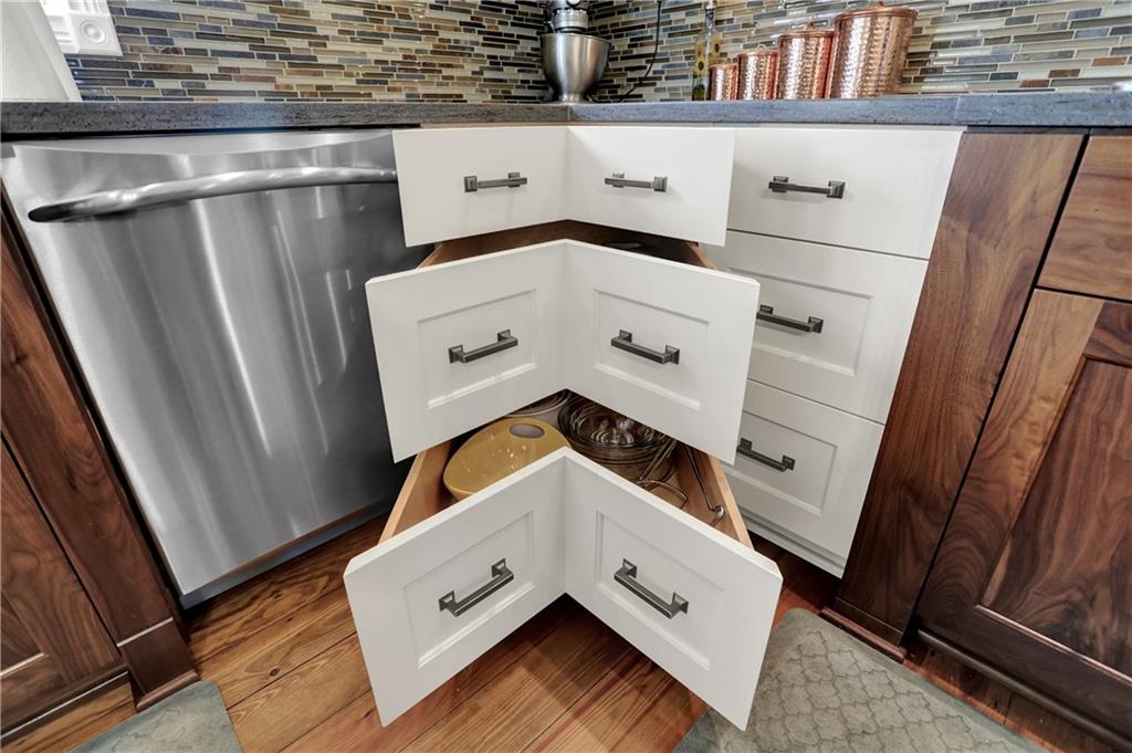 2575 Jonesville Road Columbus, IN 47201 - Photo 20 of 59 Gallery Image 20
