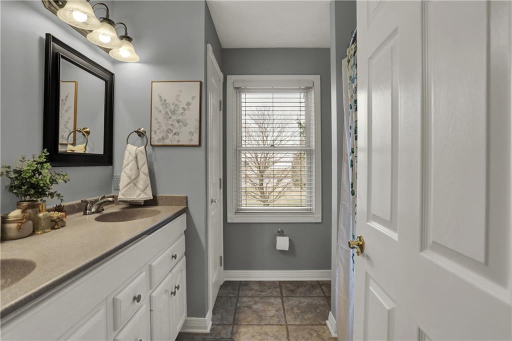2575 Jonesville Road Columbus, IN 47201 - Photo 40 of 59 Gallery Image 40