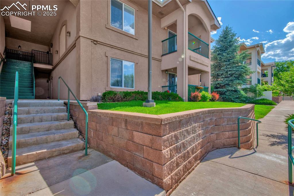 3020 Mandalay Grove, Unit 4 Colorado Springs, CO 80917 - Photo 2 of 30