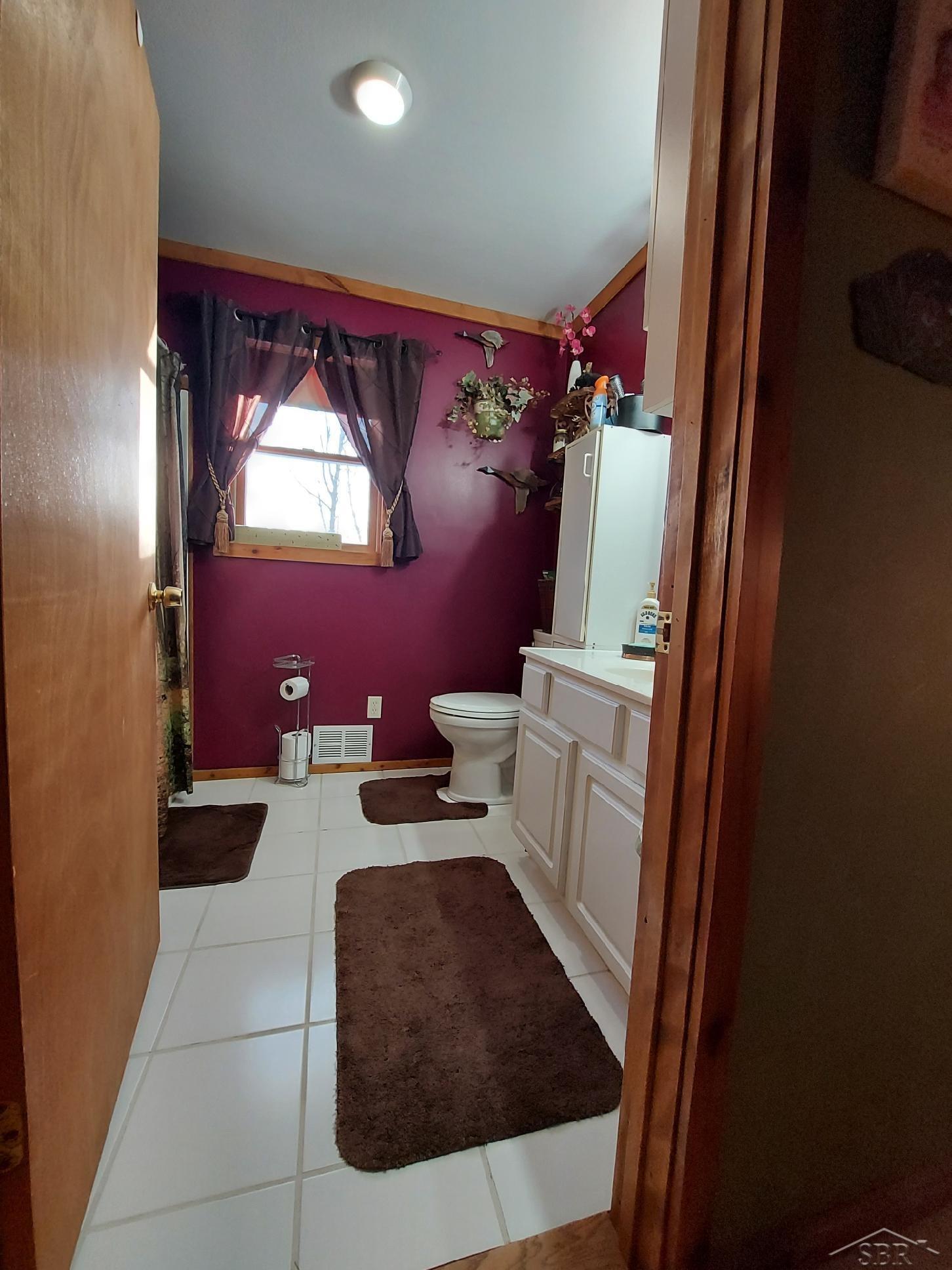 1059 North Walker Road Twining, MI 48766 - Photo 10 of 12 50134160-fdcacedd-6687-4f8f-8ad9-5369a5874045.JPG