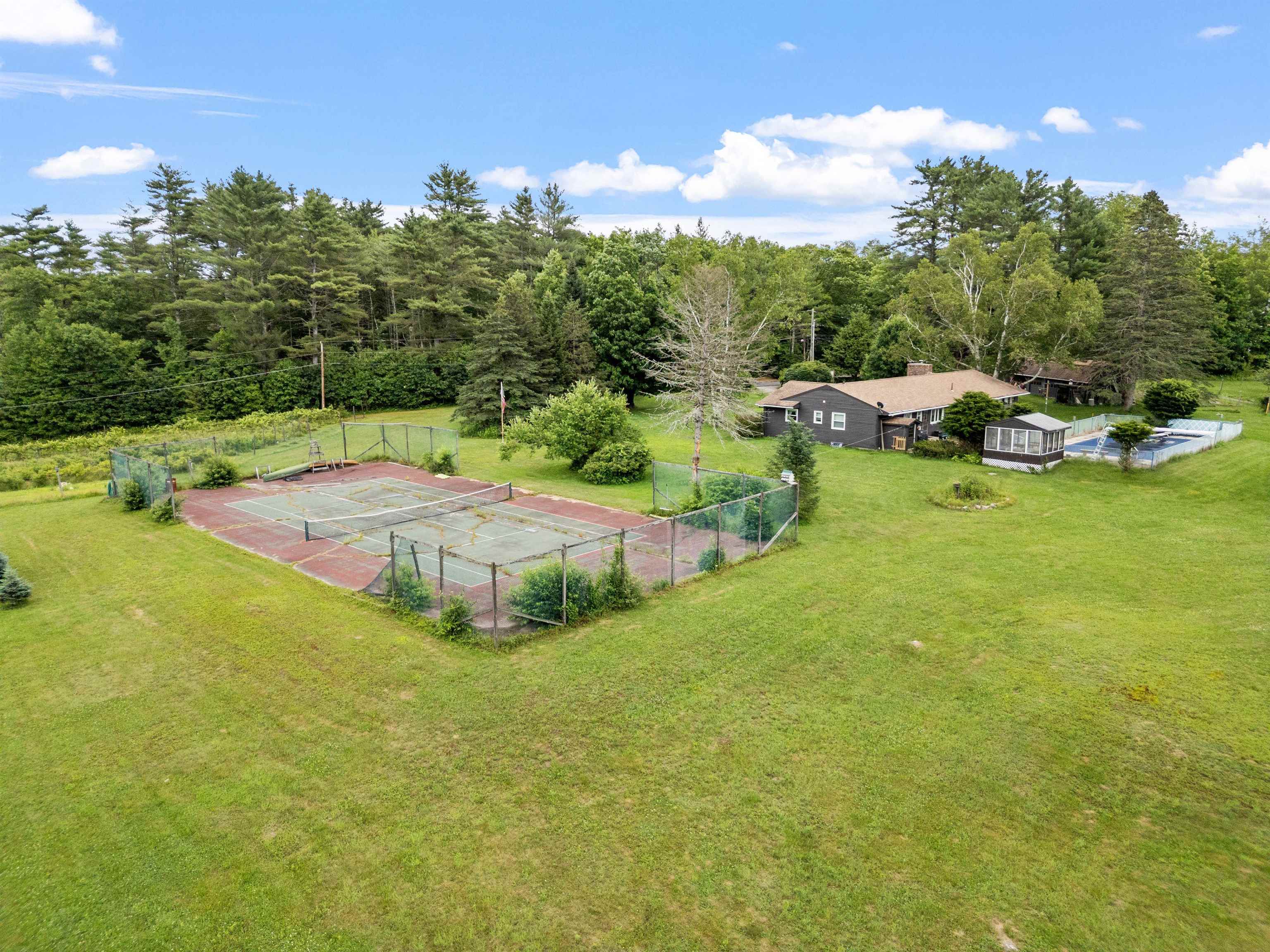 51 Swett Road Pittsfield, NH 03263 - Photo 21 of 53