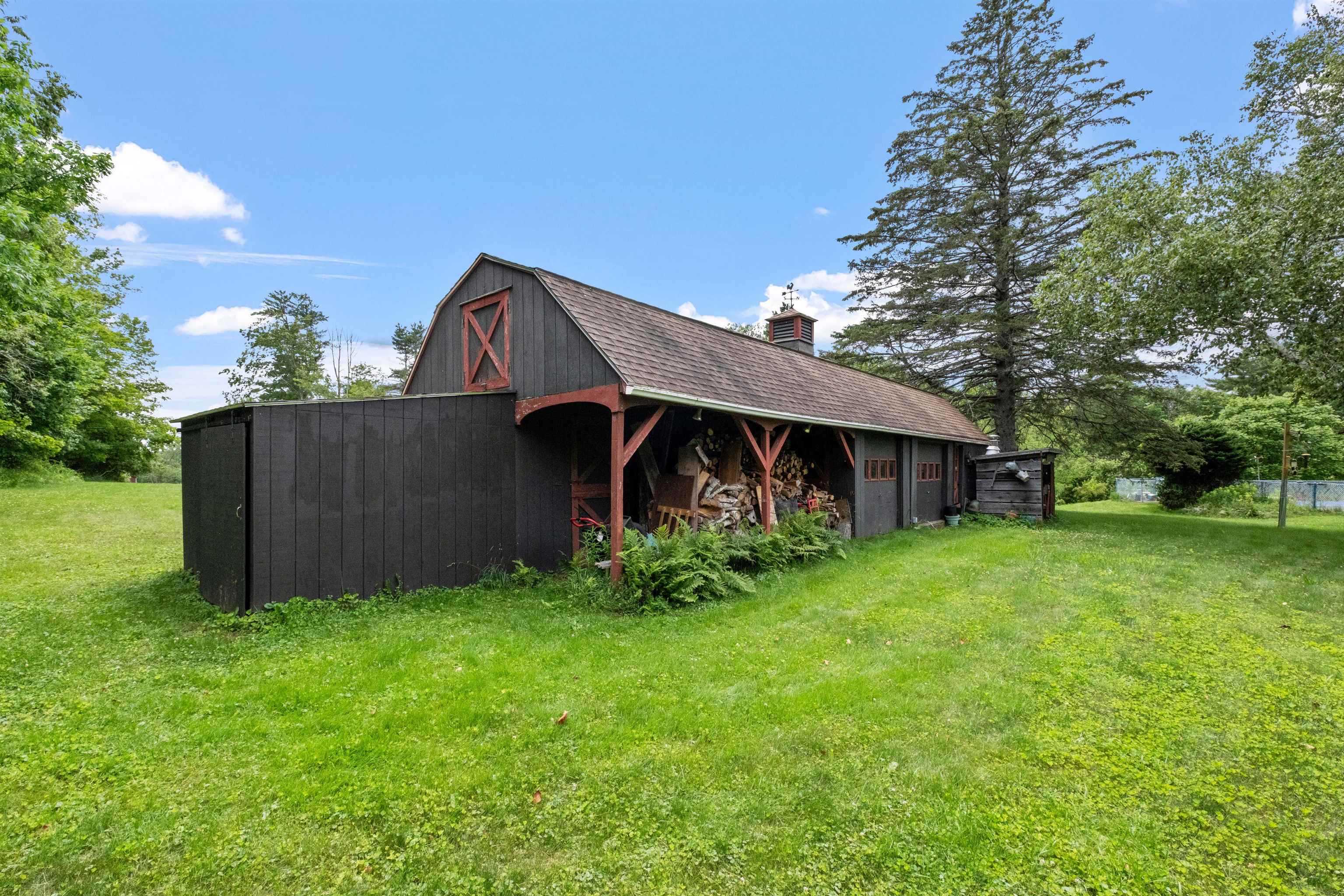 51 Swett Road Pittsfield, NH 03263 - Photo 7 of 53