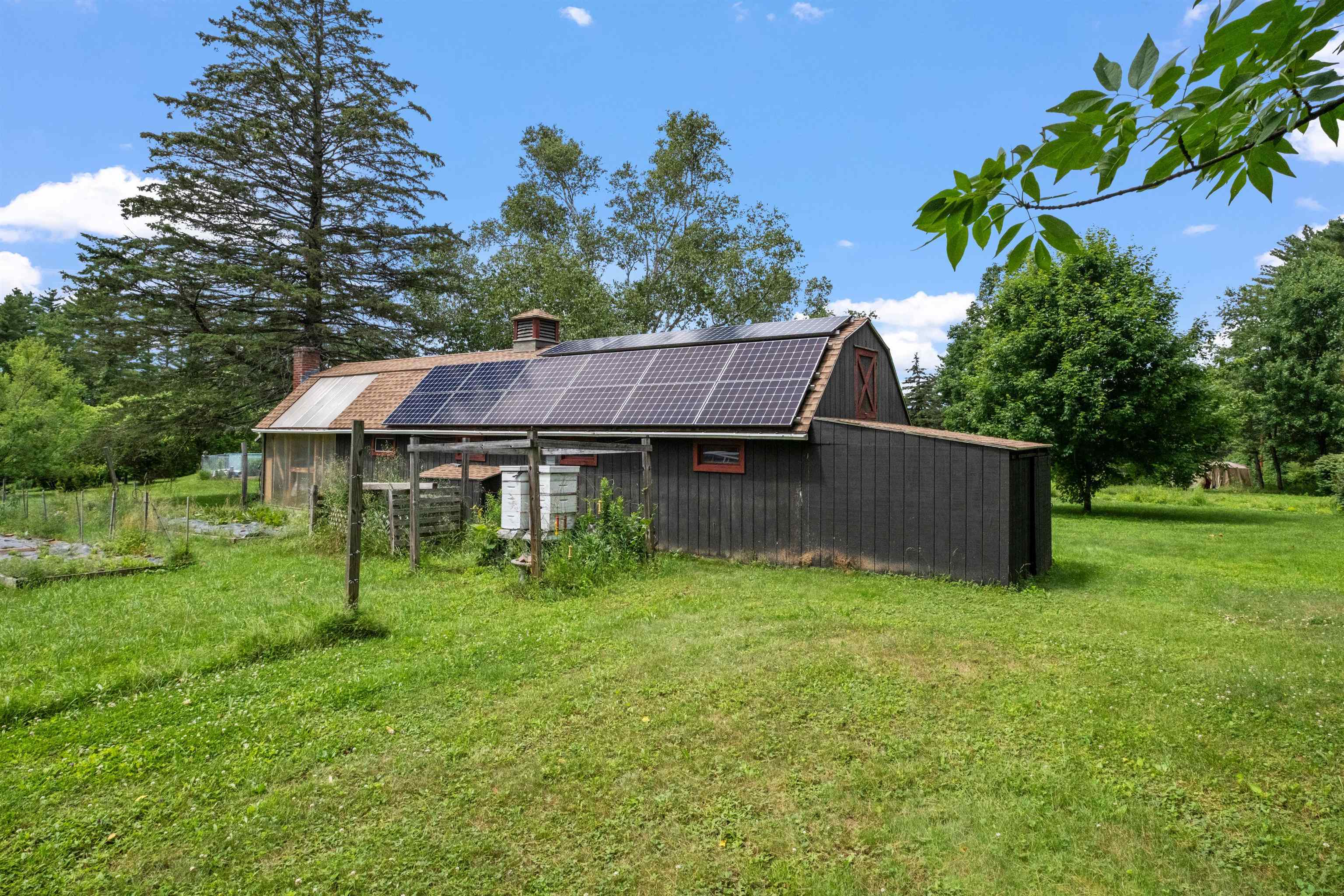 51 Swett Road Pittsfield, NH 03263 - Photo 9 of 53