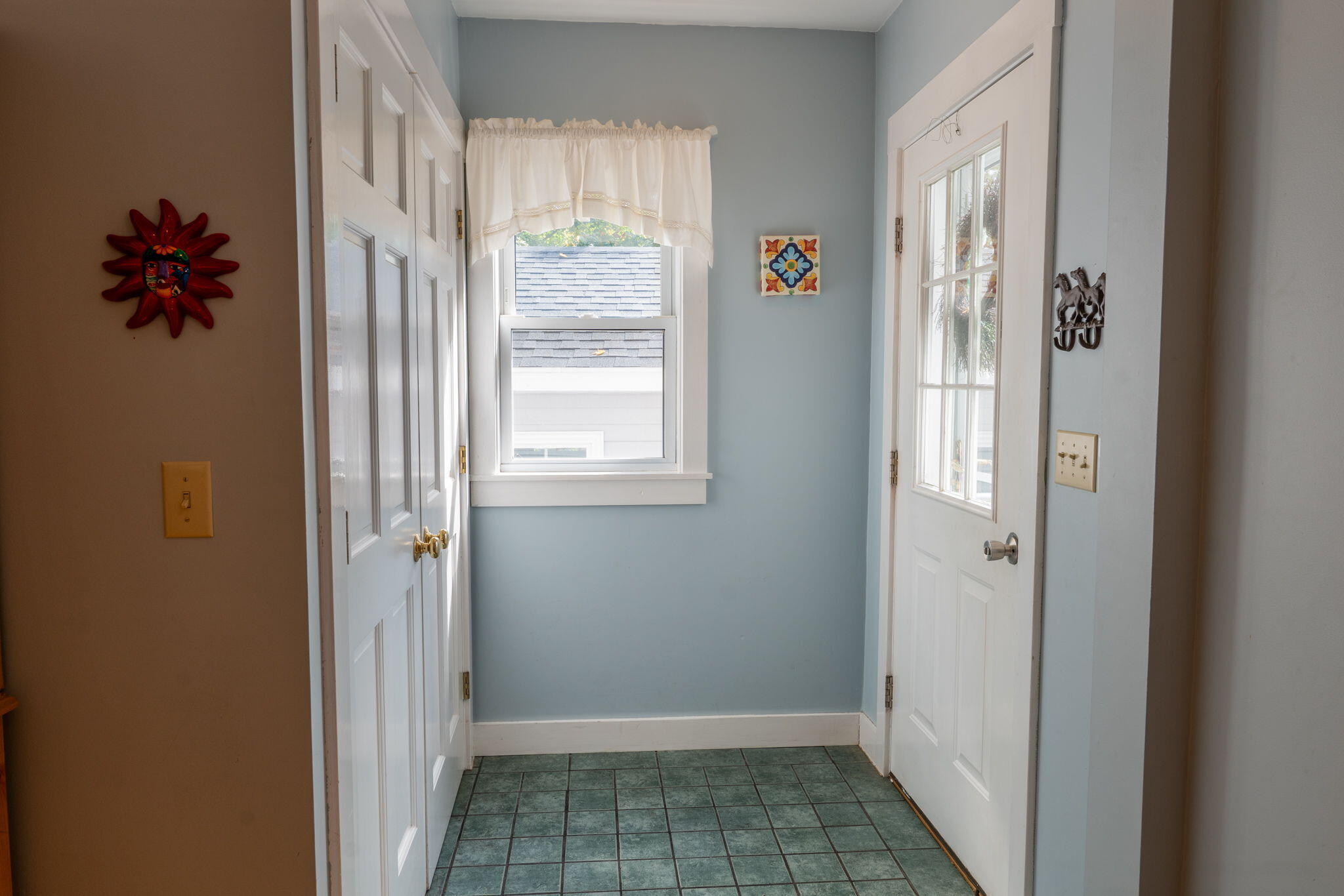 4 Prince Street Cumberland, ME 04021 - Photo 2 of 38 26-web-or-mls-4 Prince St-26