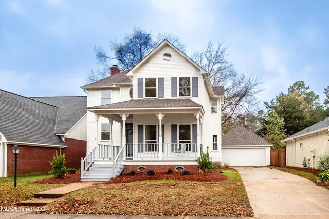 $383,000 | 217 Bayview Drive, Madison, MS 39110