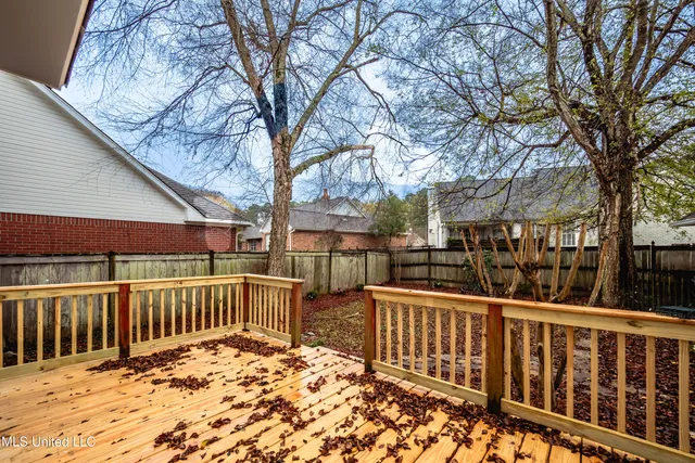 $383,000 | 217 Bayview Drive, Madison, MS 39110