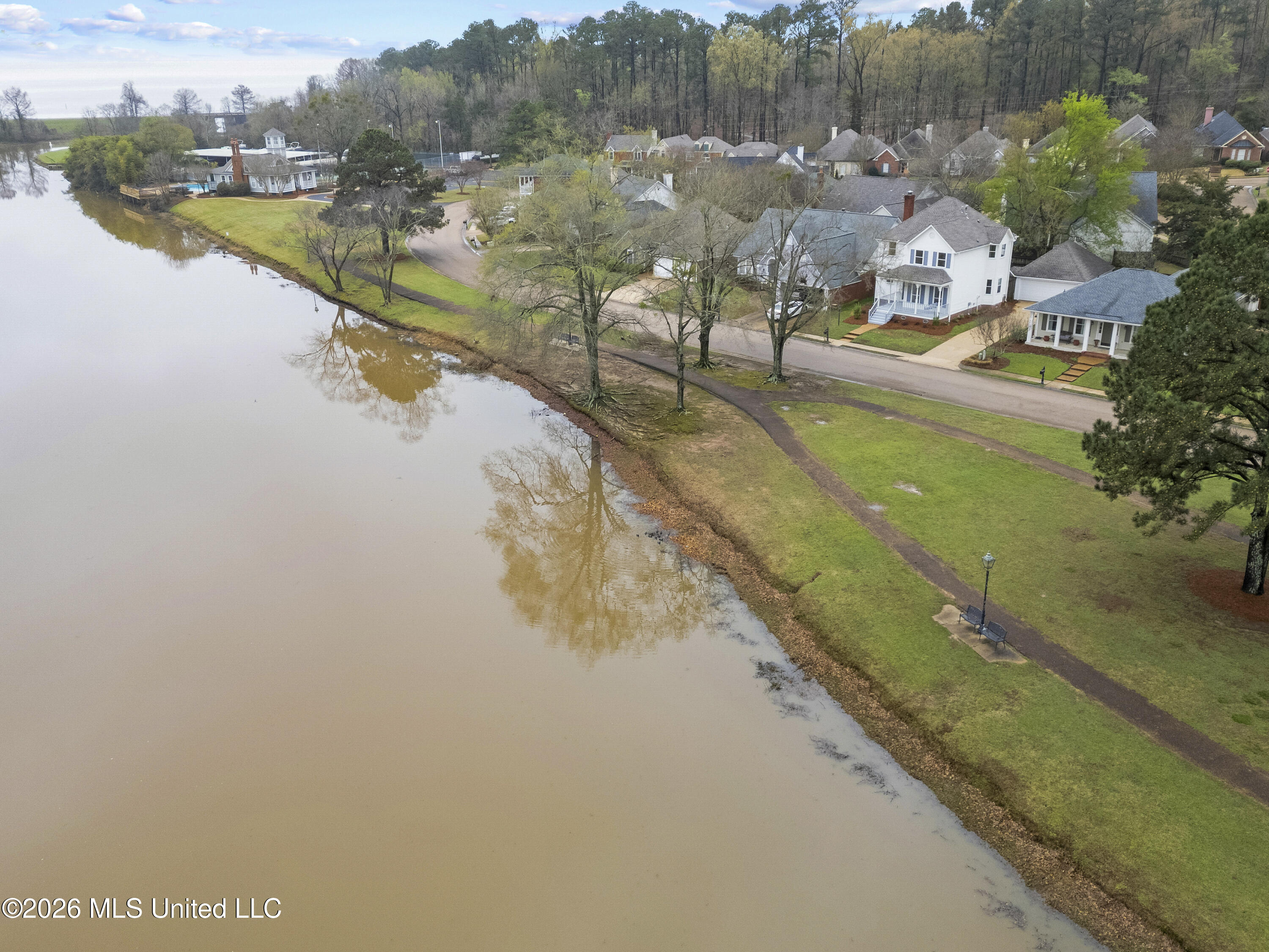 217 Bayview Drive Madison, MS 39110 - Photo 32 of 63 217 Bayview Drone-4