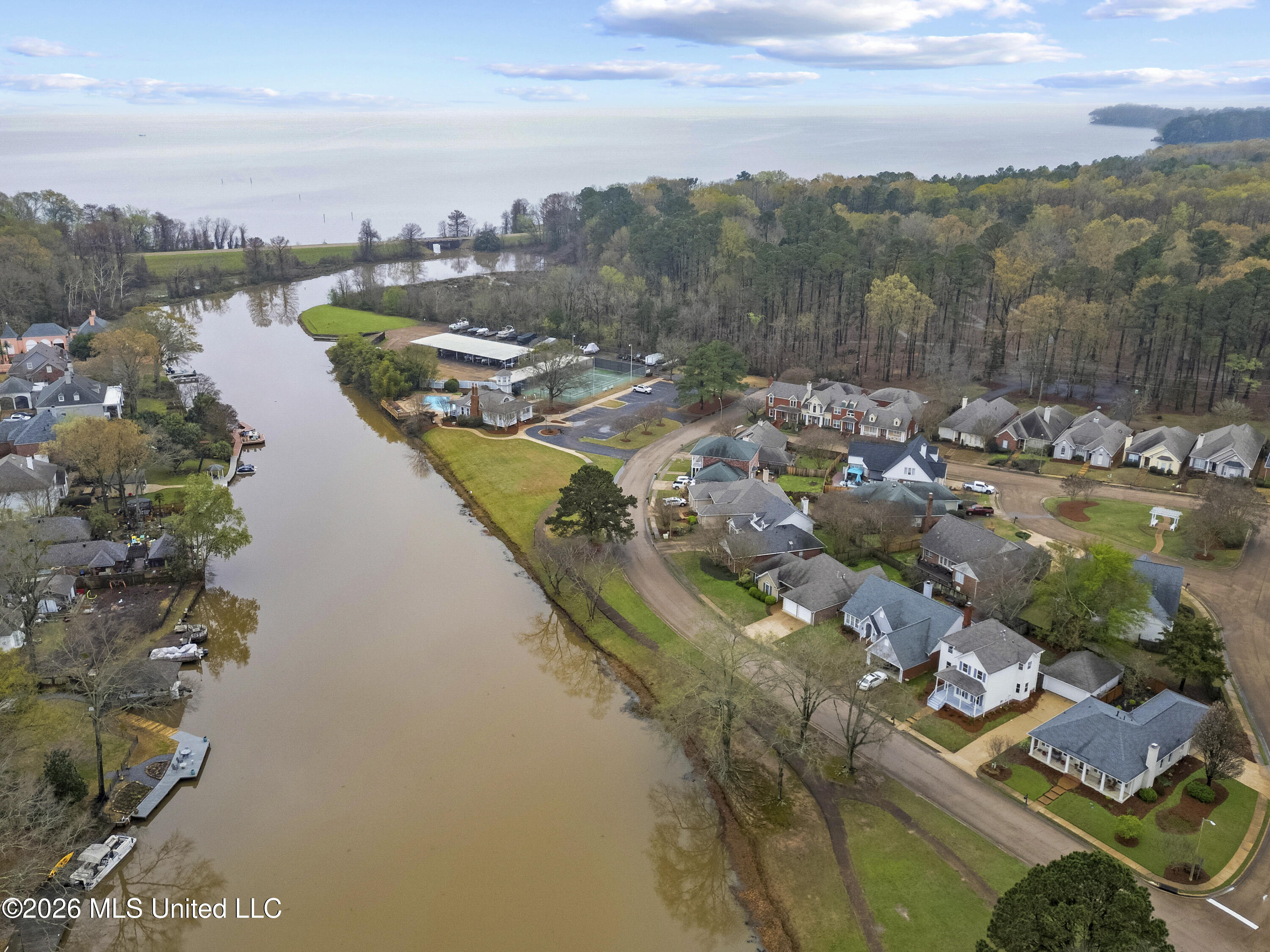 217 Bayview Drive Madison, MS 39110 - Photo 33 of 63 217 Bayview Drone-5