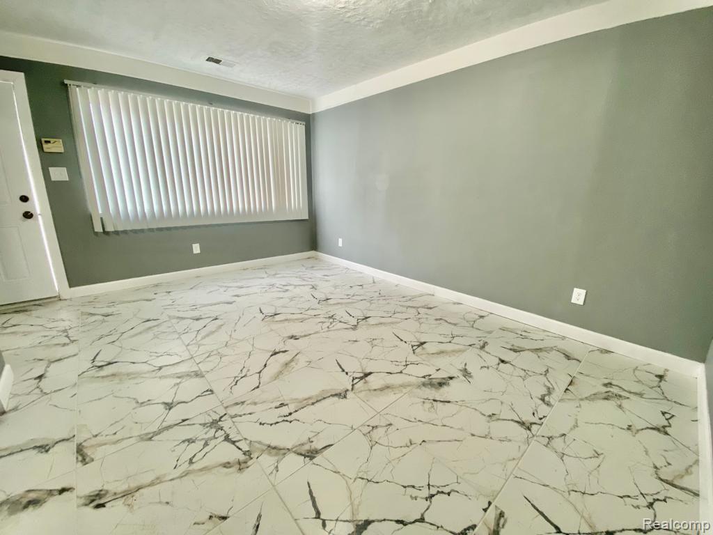 9145 Decatur Street Detroit, MI 48228 - Photo 19 of 21