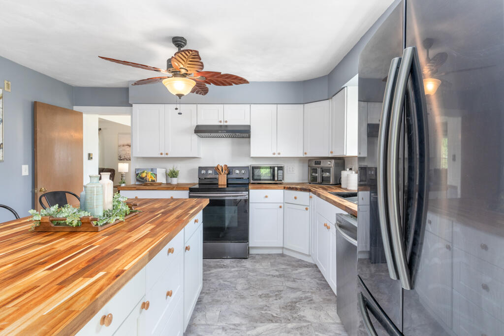 470 Main Street Waterville, ME 04901 - Photo 17 of 70 Kitchen