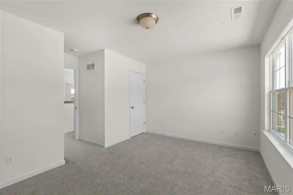 $339,900 | 20 Fairmount Grv Drive, St. Peters, MO 63376