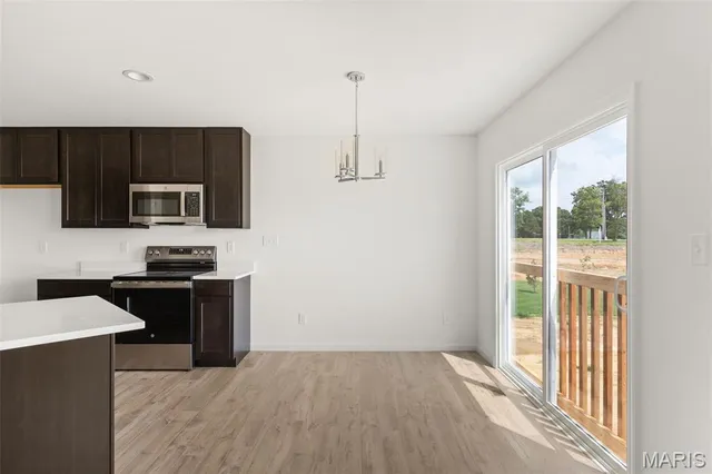 $319,900 | 20 Fairmount Grv Drive, St. Peters, MO 63376