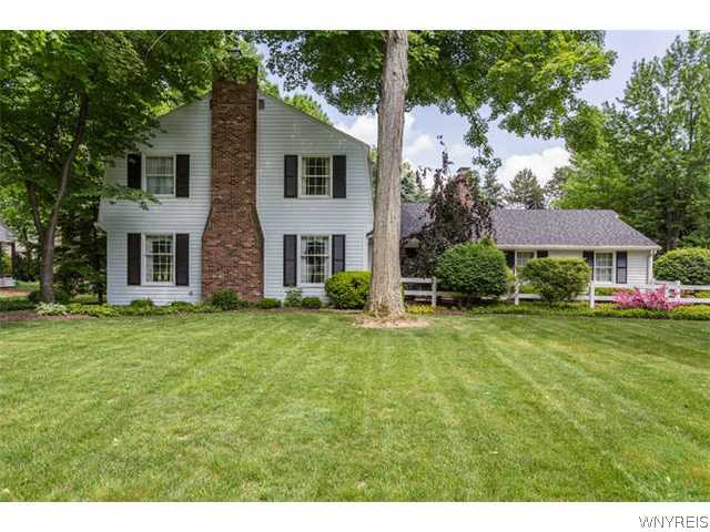 145 Briarhill Road Amherst, NY 14221 - Photo 1 of 1 Exterior Front