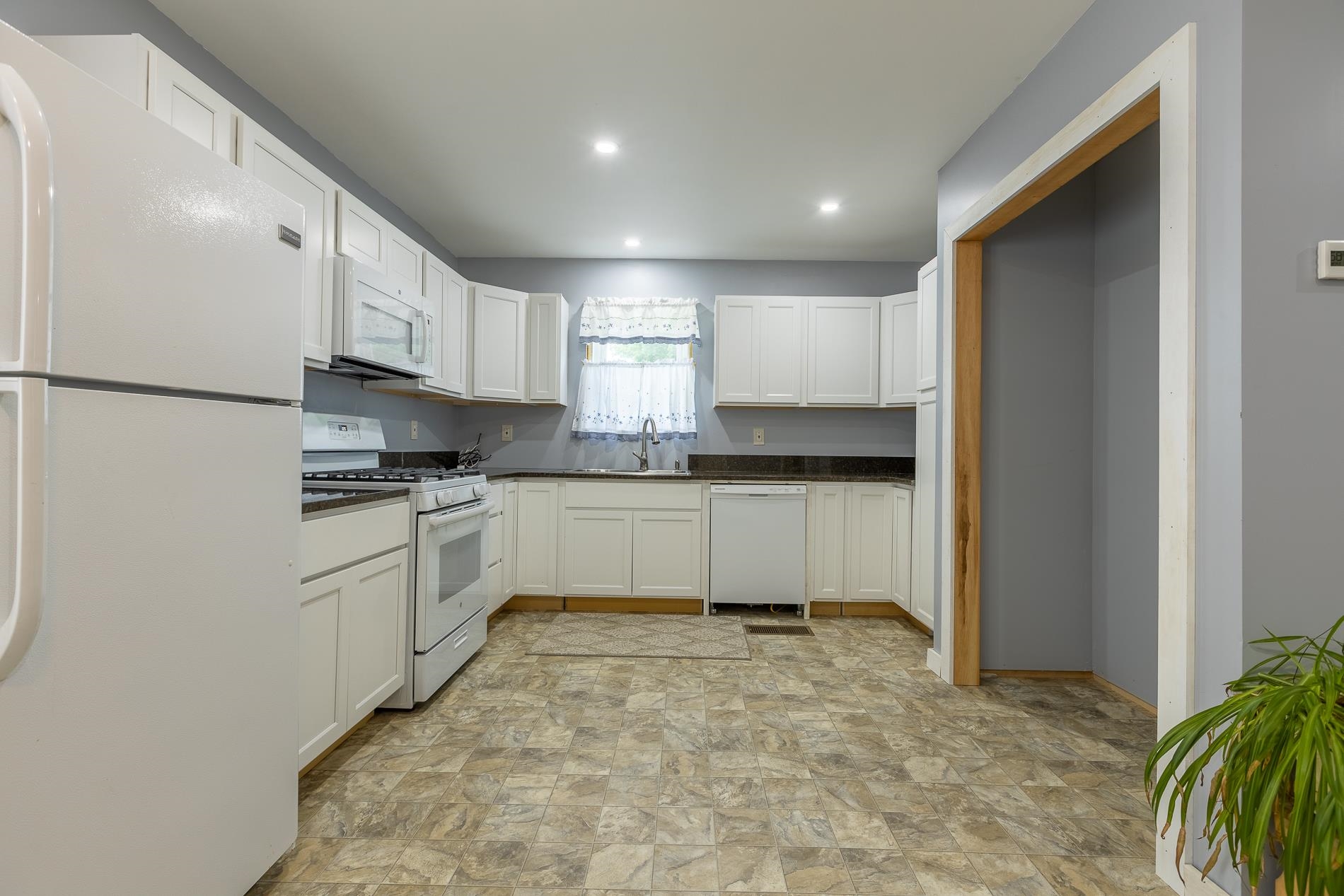 43 Tinmouth Road Danby, VT 05739 - Photo 5 of 23 Gallery Image 5