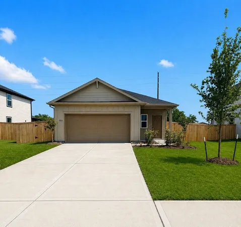 $305,570 | 122 Abigail Street, Cove, TX 77523