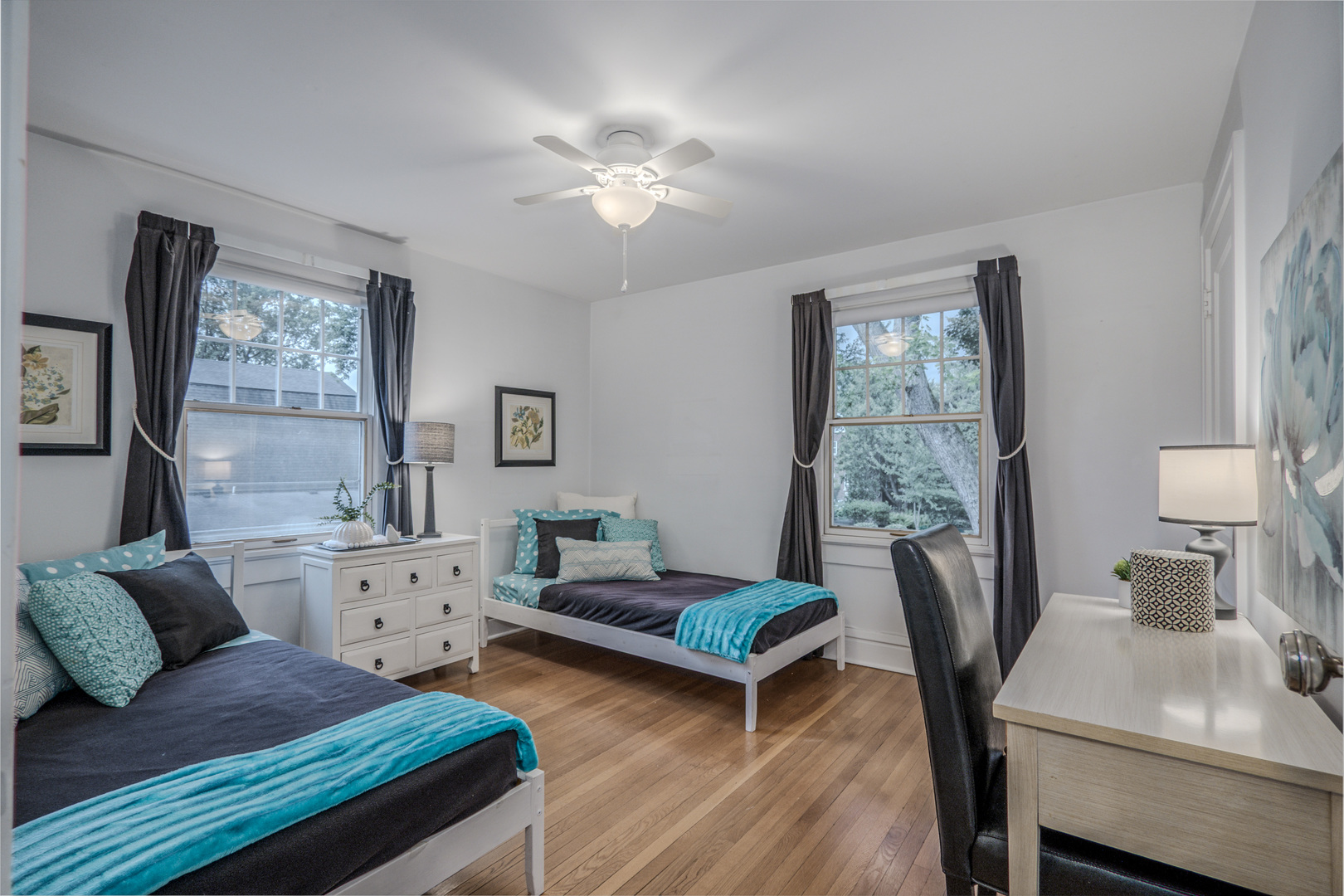 1530 Kaneville Road Geneva, IL 60134 - Photo 35 of 60 a living room with furniture and a window