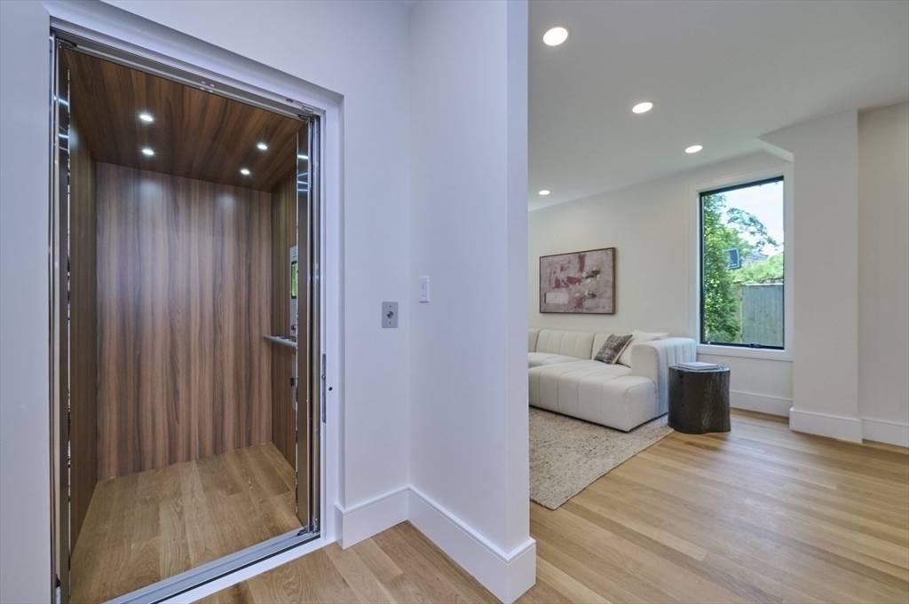 123 Fuller Street, Unit B Brookline, MA 02446 - Photo 15 of 41