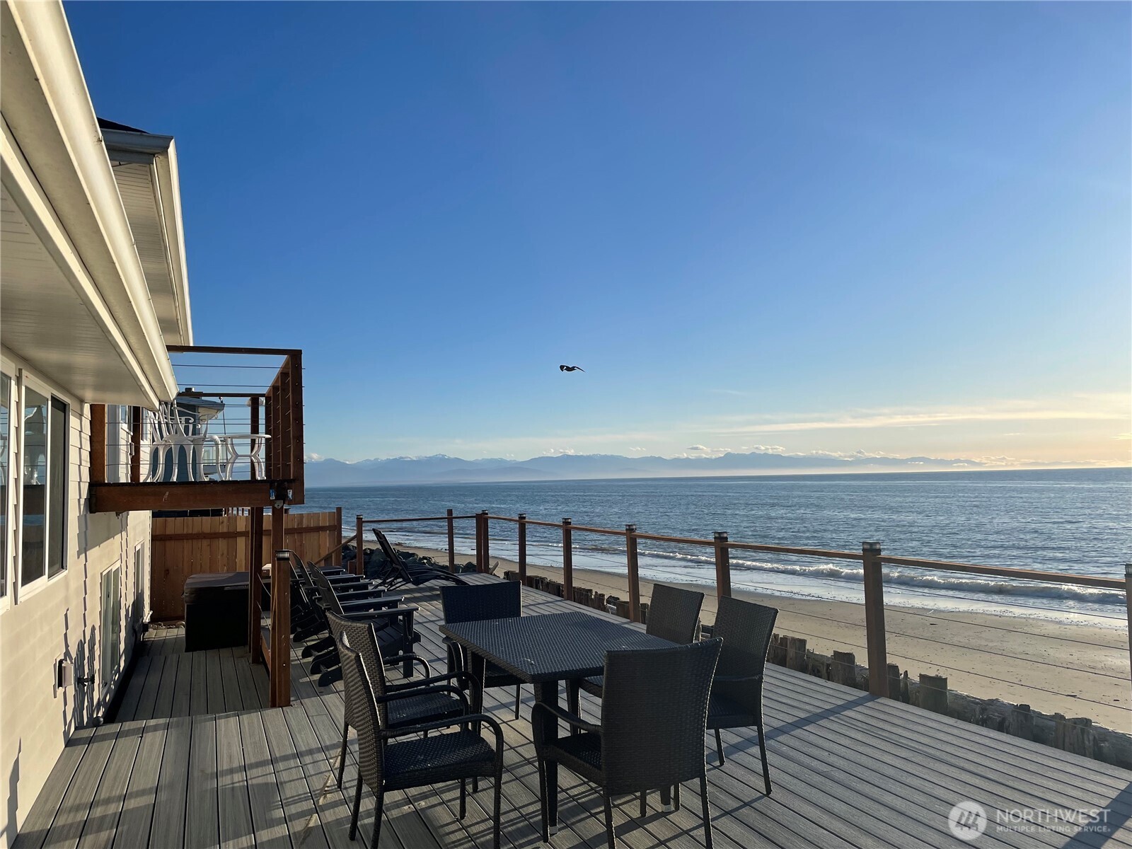 2585 West Beach Road Oak Harbor, WA 98277 - Photo 15 of 36