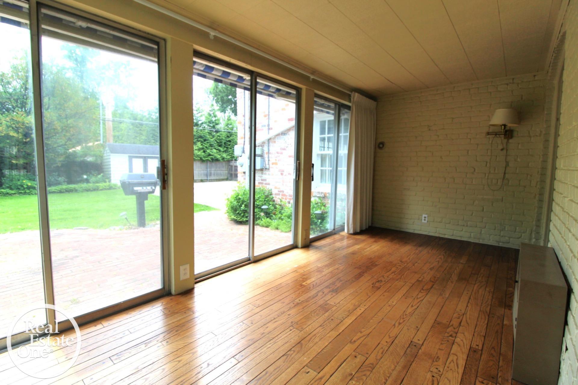 93 Moran Road Grosse Pointe Farms, MI 48236 - Photo 8 of 71