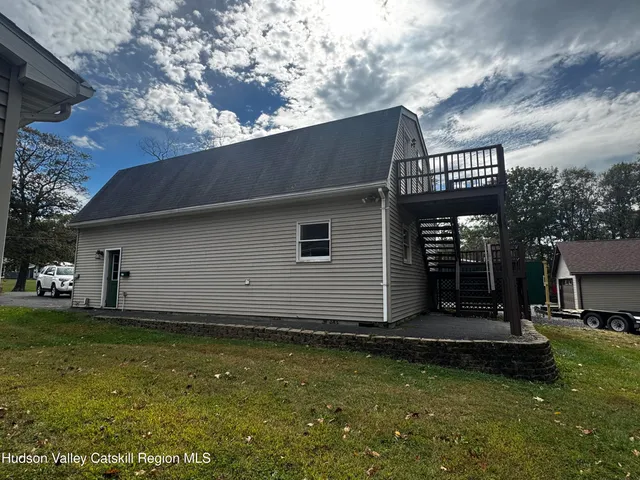 $1,300 | 53 Stay Road, Saugerties, NY 12477