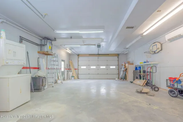 $1,300 | 53 Stay Road, Saugerties, NY 12477