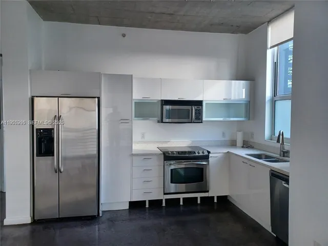 $3,000 | 133 Northeast 2nd Avenue, Unit 412, Miami, FL 33132