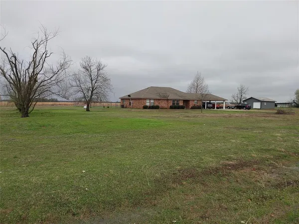 $387,500 | 84 County Road, Sumner, TX 75486