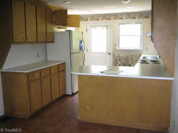 2387 Old Winston Road Pilot Mountain, NC 27041 - Photo 2 of 4 Other. Kitchen