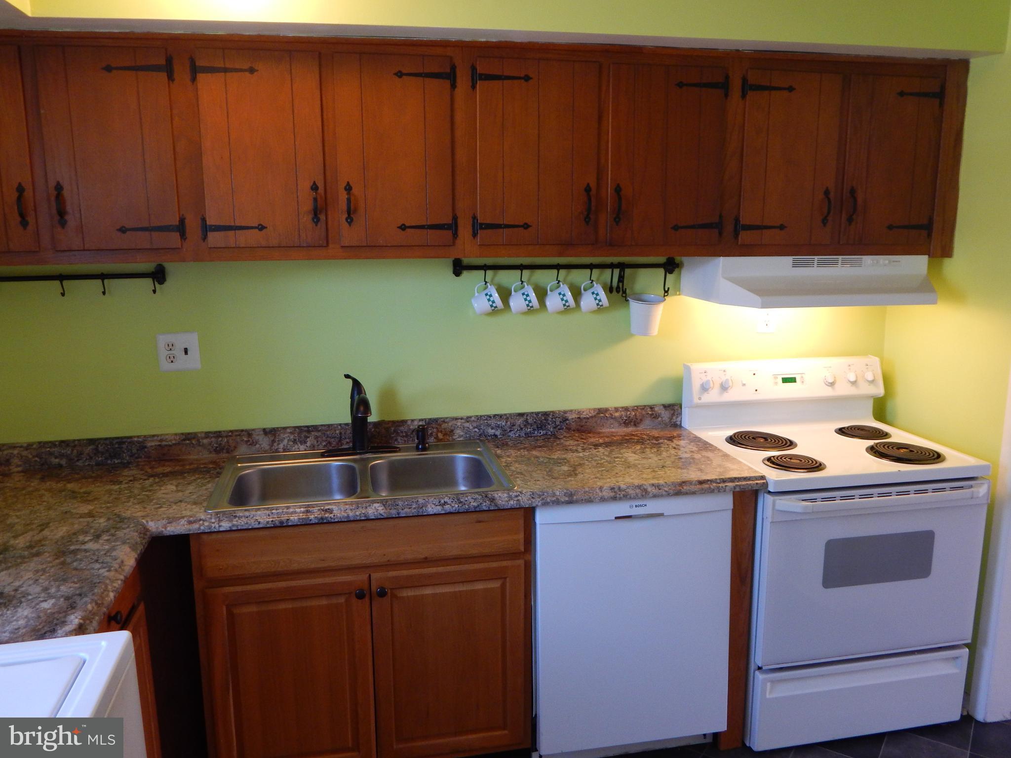 1639 Devers Road York, PA 17404 - Photo 4 of 10 Gallery Image 4
