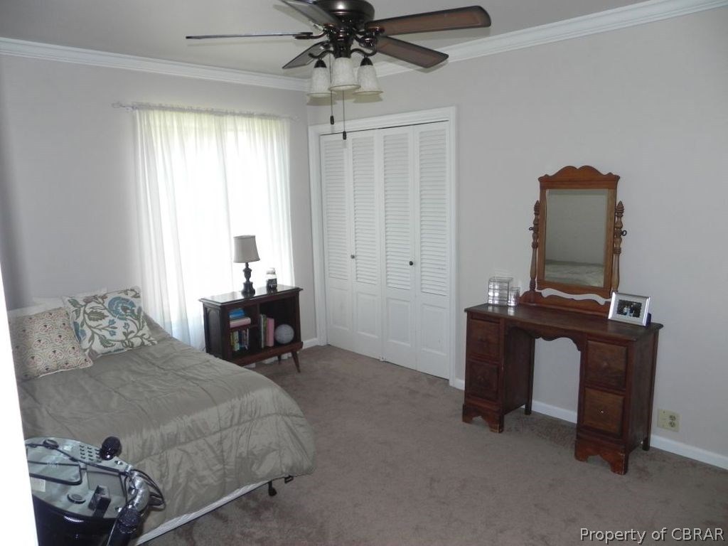 1786 Tyndall Point Road Gloucester Point, VA 23062 - Photo 5 of 33 Gallery Image 5