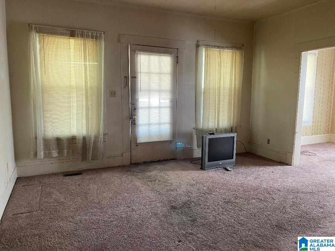 1312 10th Avenue Jasper, AL 35501 - Photo 3 of 14