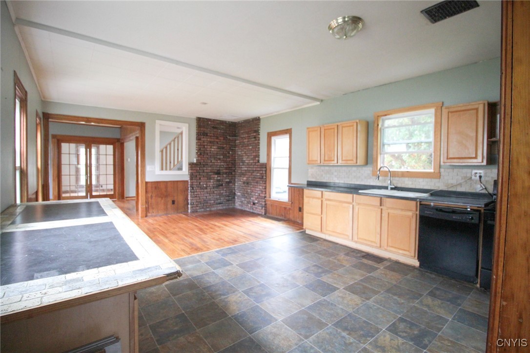 34 West Main Street Hamilton, NY 13332 - Photo 16 of 32