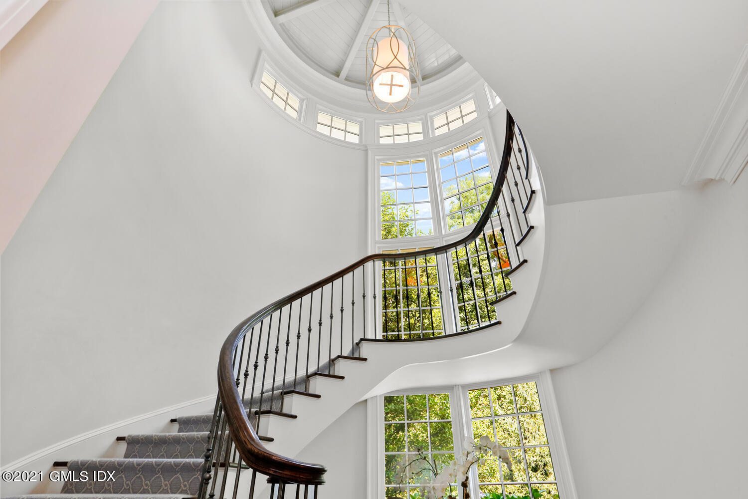68 Meadow Road Riverside, CT 06878 - Photo 12 of 37 68 Meadow Rd Riverside CT-large-025-024-