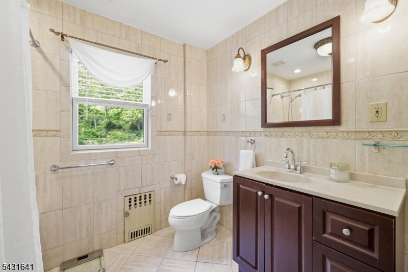 59 Mt Horeb Road Warren, NJ 07059 - Photo 13 of 35