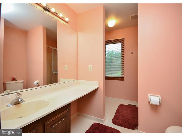 943 Sage Road West Chester, PA 19382 - Photo 14 of 24 Gallery Image 14