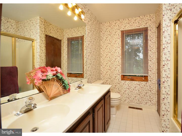943 Sage Road West Chester, PA 19382 - Photo 17 of 24 Gallery Image 17