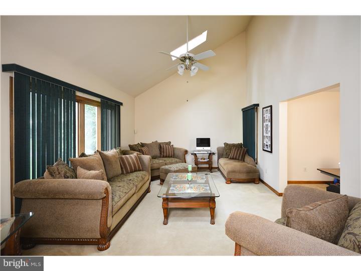 943 Sage Road West Chester, PA 19382 - Photo 5 of 24 Gallery Image 5