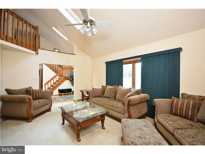 943 Sage Road West Chester, PA 19382 - Photo 6 of 24 Gallery Image 6