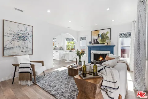 $2,185,000 | 3552 Schaefer Street, Culver City, CA 90232