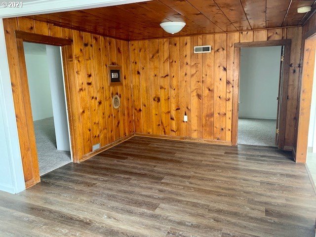 709 1/2 Southeast 4th Street Pendleton, OR 97801 - Photo 9 of 16 Gallery Image 9