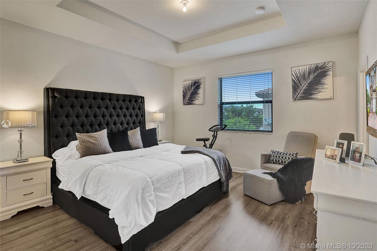 11477 Southwest 252nd Terrace Homestead, FL 33032 - Photo 25 of 31 Gallery Image 25