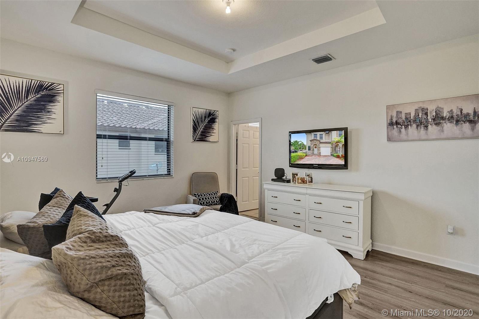 11477 Southwest 252nd Terrace Homestead, FL 33032 - Photo 26 of 31 Gallery Image 26