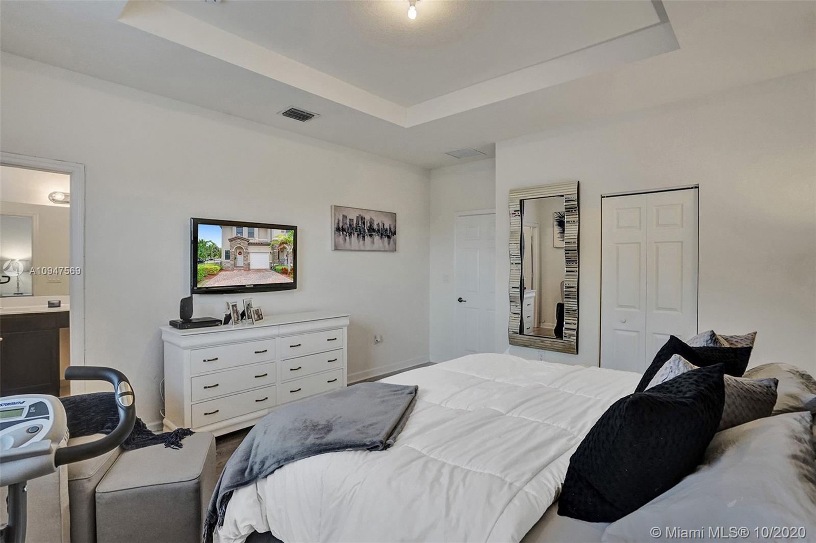 11477 Southwest 252nd Terrace Homestead, FL 33032 - Photo 27 of 31 Gallery Image 27