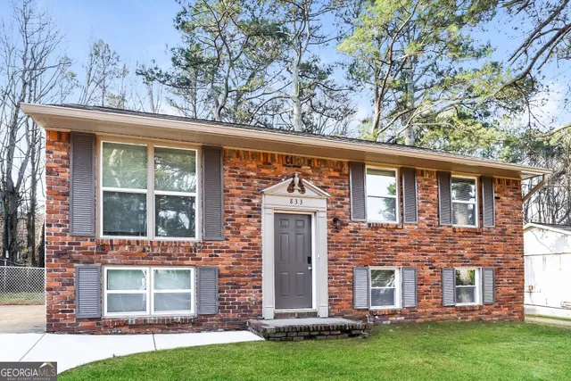 $1,470 | 833 Brian Lane, Forest Park, GA 30297