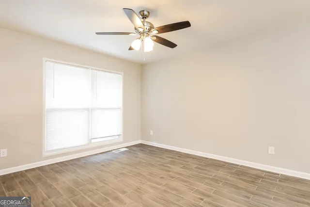 $1,470 | 833 Brian Lane, Forest Park, GA 30297